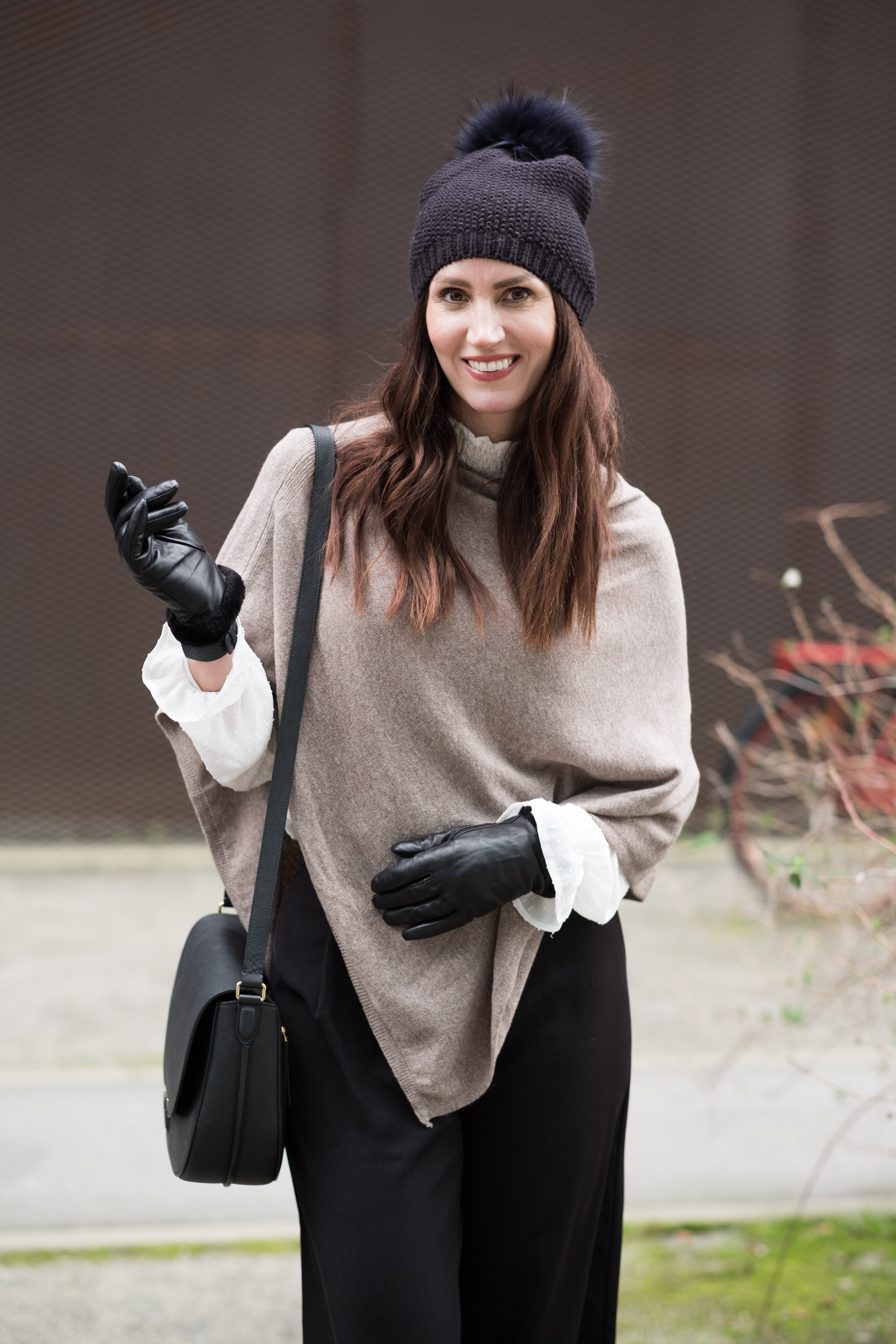 PONCHO | KONTORSSTIL