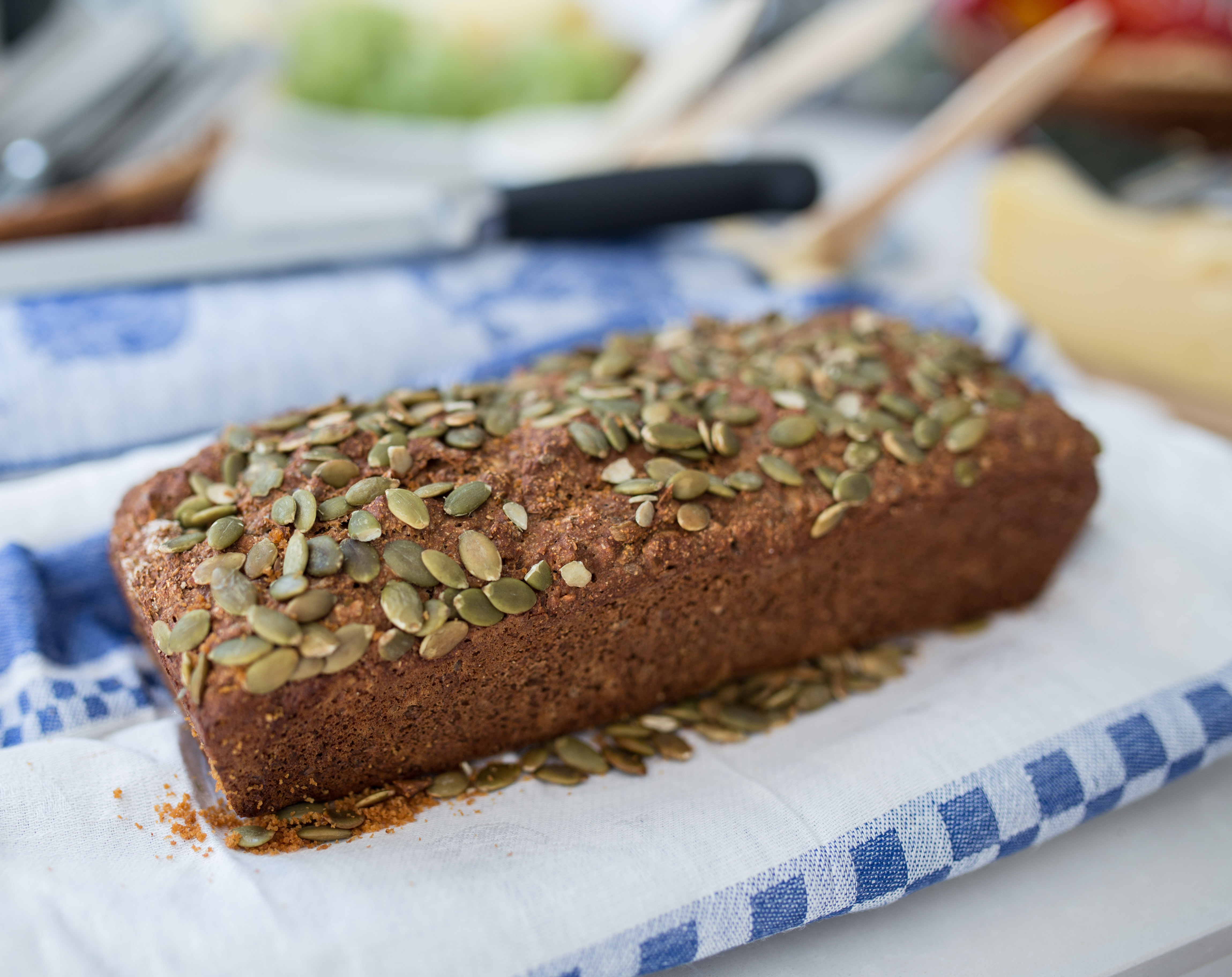 Hemmabakat bröd på 15 minuter (kan göras veganskt)!